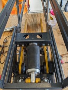A view of the Pasq ADV1 disassembled to reveal the massive, high quality TeamFAST air shock